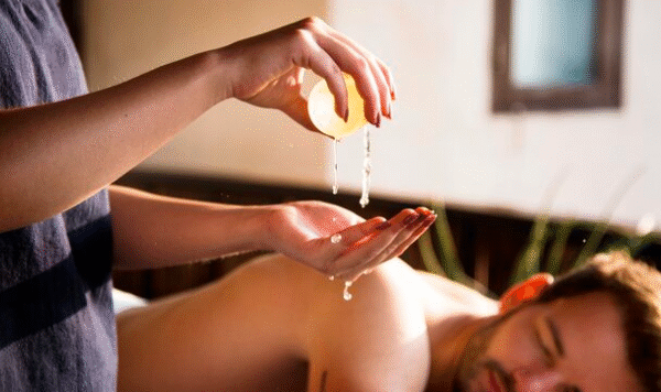 Understanding the Role of Hot Oil Massage Hot Oil Massage in Sohar
