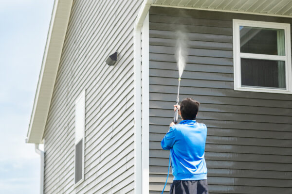the best house washing in Medford OR